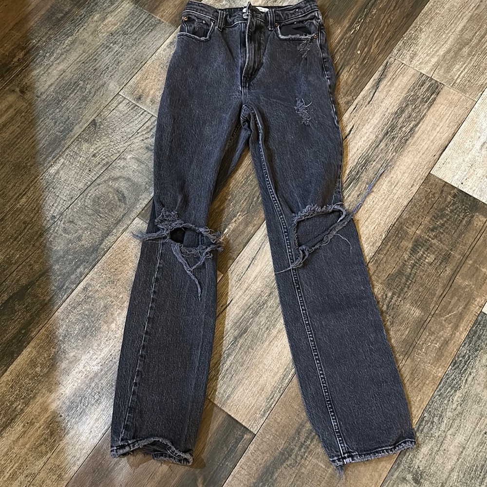 Abercrombie & Fitch Black 90s straight ultra high rise Distressed Jeans